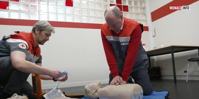 First aid: teaching lifesaving techniques